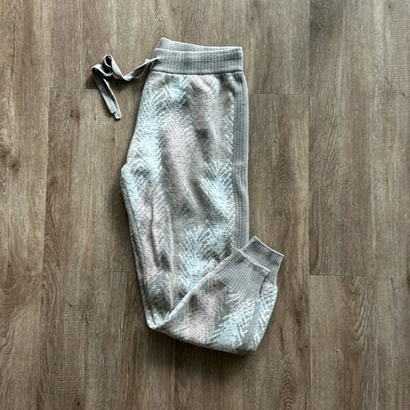 Barefoot Dreams Cozychich Ultra Lite Rib Trim Joggers Pewter Feather Medium